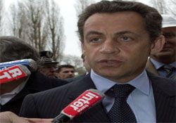 SARKOZY SARHOŞ MUYDU?