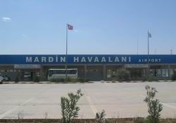MARD�N HAVAALANI GEN��L�YOR 