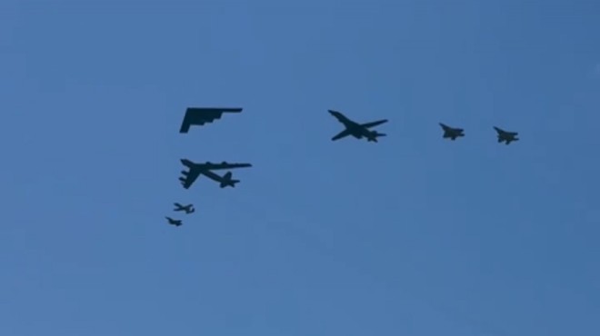  MEMORIAL DAY  UÇUŞU