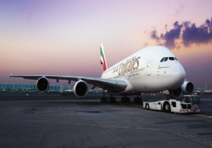 EMIRATES YARIYIL RAKAMLARINI AÇIKLADI