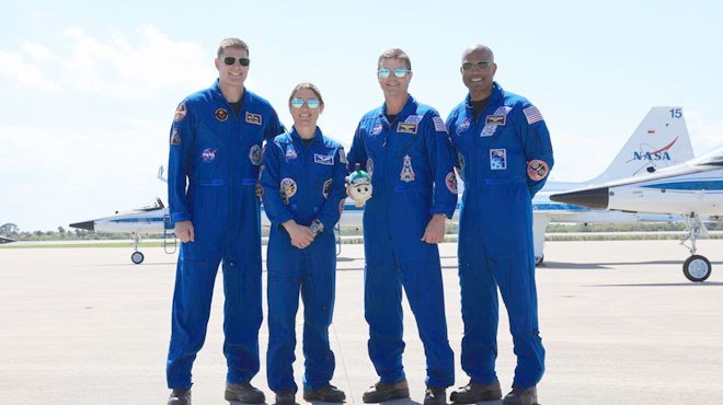 54 YIL SONRA AY A İNSANLI UÇUŞ