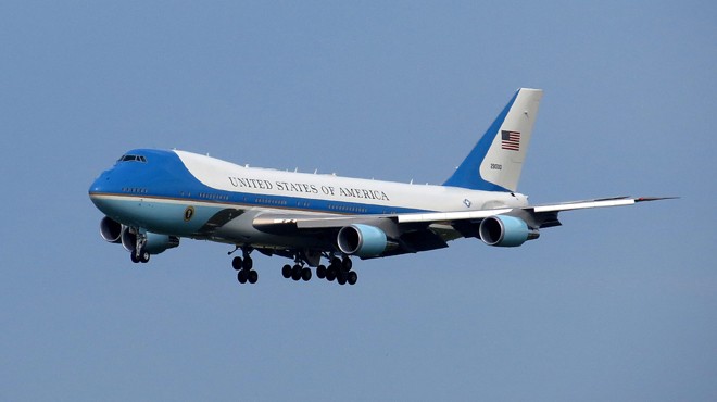 BOEING DE  AIR FORCE ONE  ZARARI