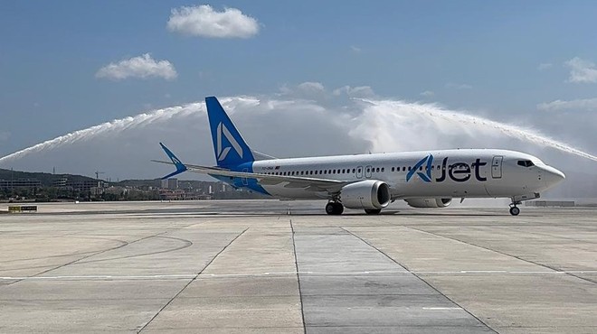 AJET İN YENİ BOEING İ GELDİ