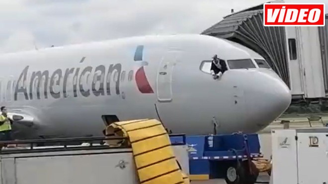 AMERICAN AIRLINES UÇAĞINDA OLAY