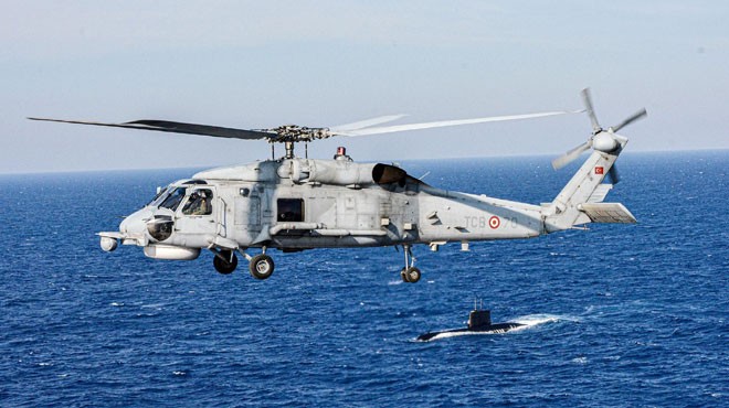 ASKERİ HELİKOPTER ACİL İNDİ