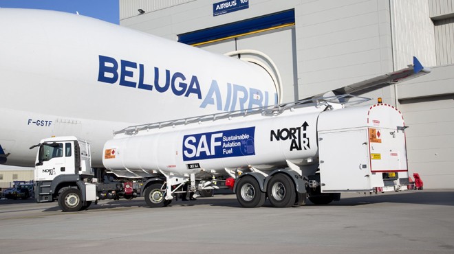 BELUGA  SAF  İLE UÇTU