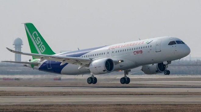 C919’UN İLK TESLİMATI YAPILDI