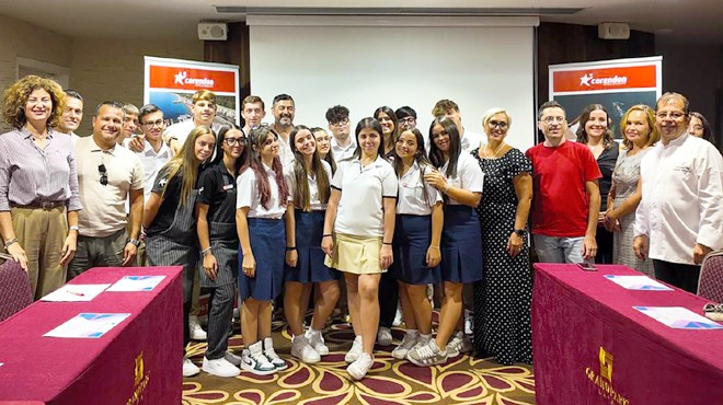 CORENDON ÖĞRENCİLERİ AĞIRLADI