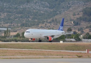 GAZİPAŞA İLK AİRBUS A321’İ KARŞILADI