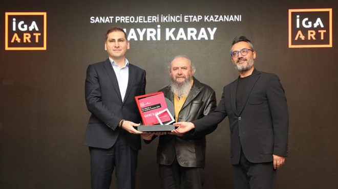 İGA ART ÖDÜLÜ HAYRİ KARAY IN OLDU