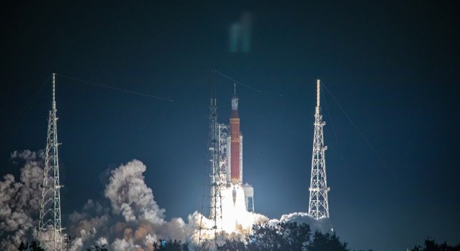 NASA  AY YOLCULUĞU NU ERTELEDİ