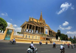 EMİRATES’İN YENİ UÇUŞ NOKTASI PHNOM PENH