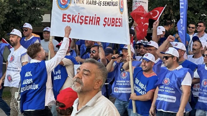 SAVUNMA İŞÇİLERİ SOKAKTA