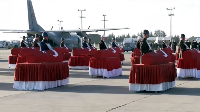 TÜRKİYE ŞEHİTLERİNİ UĞURLADI