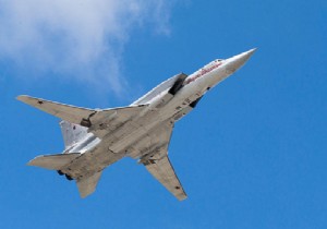 RUSYA DA TU-22M TİPİ UÇAK DÜŞTÜ