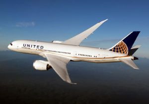 UNITED AIRLINES REKABETE YENİLDİ