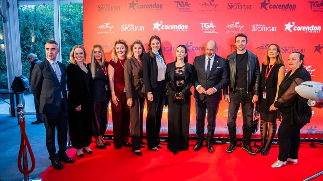 HAYRANLARIYLA BULUŞTULAR