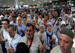 İLK HACI KAFİLESİ YOLA ÇIKTI