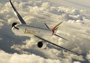 EMIRATES UÇAĞI ACİL İNDİ