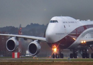 KATAR EMİRİ BOEING SARAYINI SATIYOR