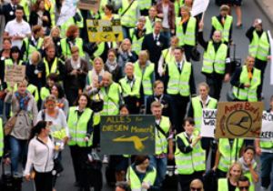 LUFTHANSA ÇALIŞANI GREVE GİDİYOR