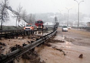 SABİHA GÖKÇEN-PENDİK YOLU KAPANDI