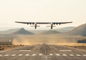 STRATOLAUNCH İLK UÇUŞUNU YAPTI