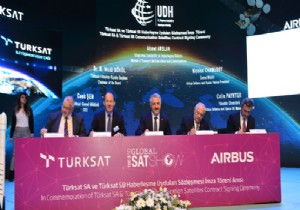 TÜRKSAT 5A VE 5B UYDULARI İÇİN İMZALAR ATILDI